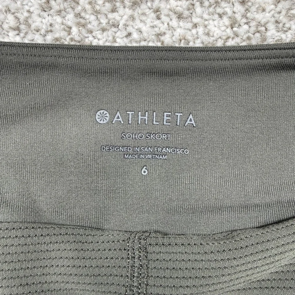 Women's Athleta Dark Green Stretch Athletic Zip Pockets‎ Soho Skort Size 6
